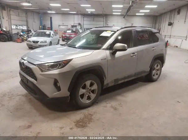JTMRWRFV5KD509865 2019 TOYOTA RAV 4 - Image 2