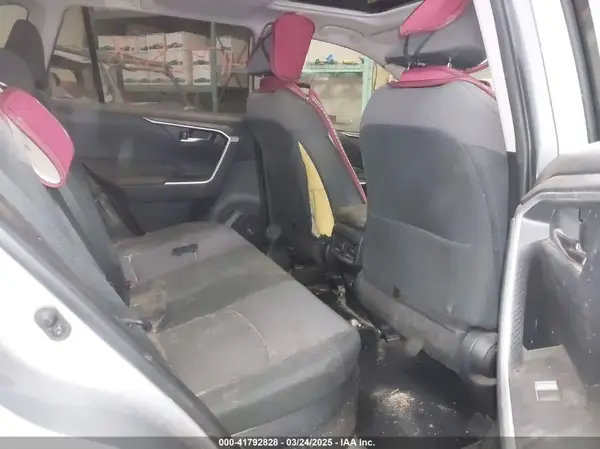 JTMRWRFV5KD509865 2019 TOYOTA RAV 4 - Image 8