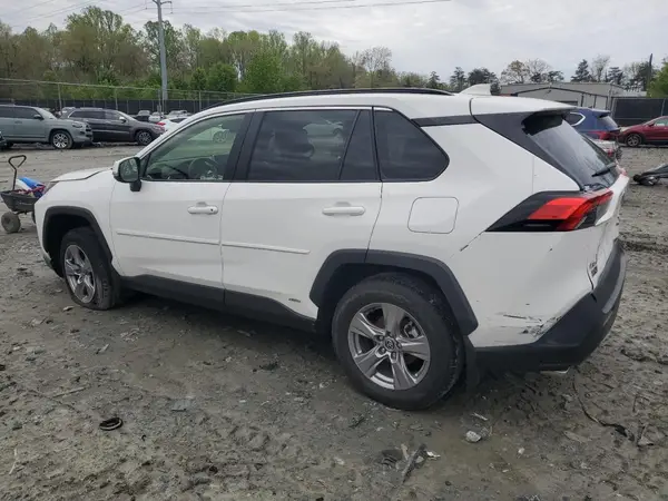 JTMRWRFV8RD212566 2024 TOYOTA RAV 4 - Image 2