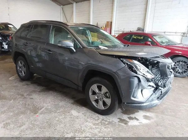 JTMRWRFV8SJ063275 2025 TOYOTA RAV 4 - Image 1