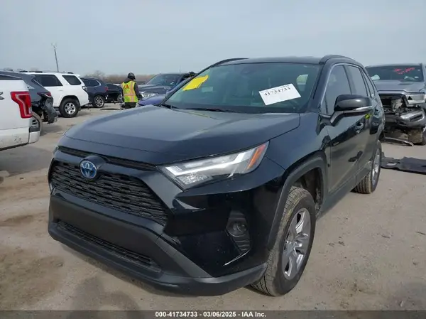 JTMRWRFV9RD261954 2024 TOYOTA RAV 4 - Image 2