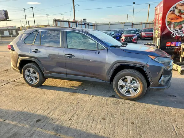 2025 TOYOTA RAV 4 COPART lot 68599426 auction photo 4