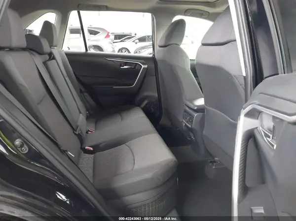 JTMRWRFVXKD006946 2019 TOYOTA RAV 4 - Image 8