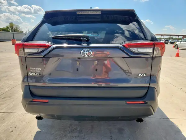 2019 TOYOTA RAV 4 auction photo 6