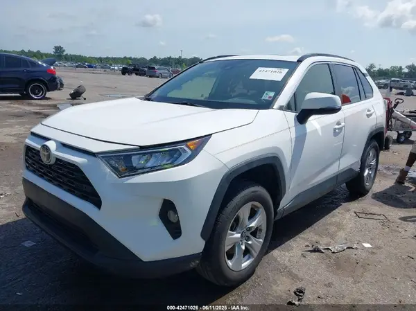 JTMW1RFV1KJ015330 2019 TOYOTA RAV 4 - Image 2