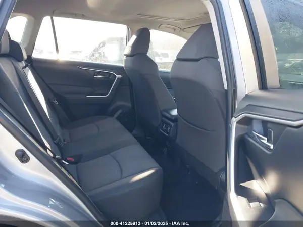 JTMW1RFV4KD019130 2019 TOYOTA RAV 4 - Image 8