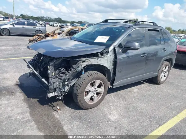 JTMW1RFV4KD038843 2019 TOYOTA RAV 4 - Image 2