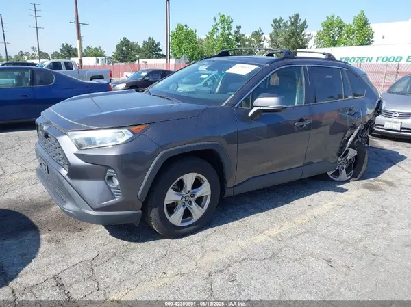 JTMW1RFV4KJ012275 2019 TOYOTA RAV 4 - Image 2