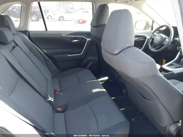 JTMW1RFV4KJ012275 2019 TOYOTA RAV 4 - Image 8