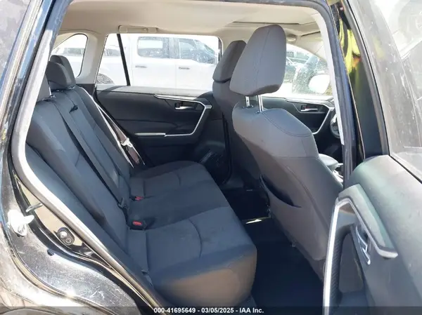 JTMW1RFV5KD512086 2019 TOYOTA RAV 4 - Image 8