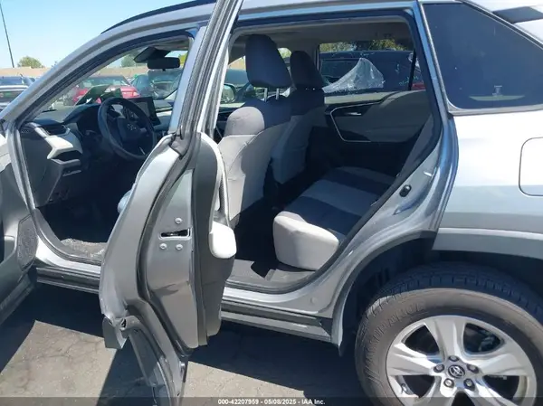 JTMW1RFV6KD024071 2019 TOYOTA RAV 4 - Image 8