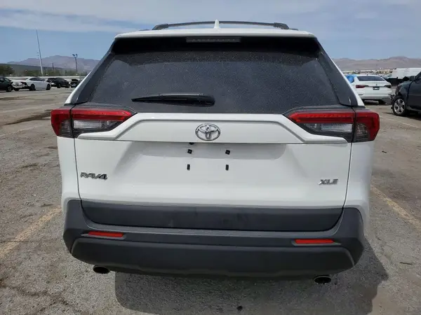 2020 TOYOTA RAV 4 auction photo 6