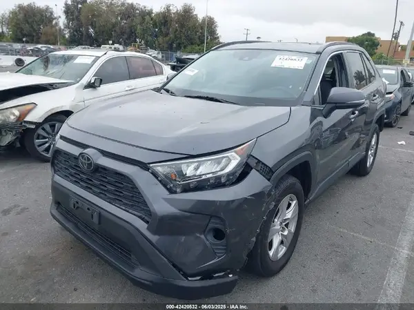 JTMW1RFV9KD010892 2019 TOYOTA RAV 4 - Image 2