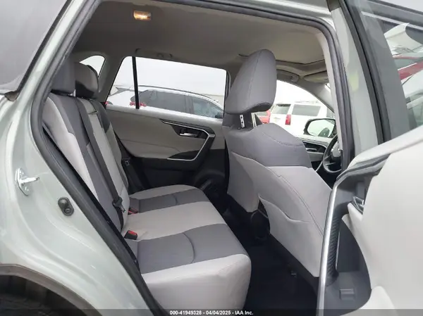 JTMW1RFVXKD505425 2019 TOYOTA RAV 4 - Image 8