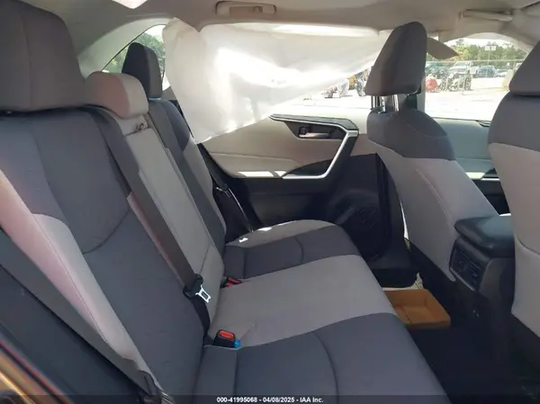 JTMW1RFVXKJ014127 2019 TOYOTA RAV 4 - Image 8