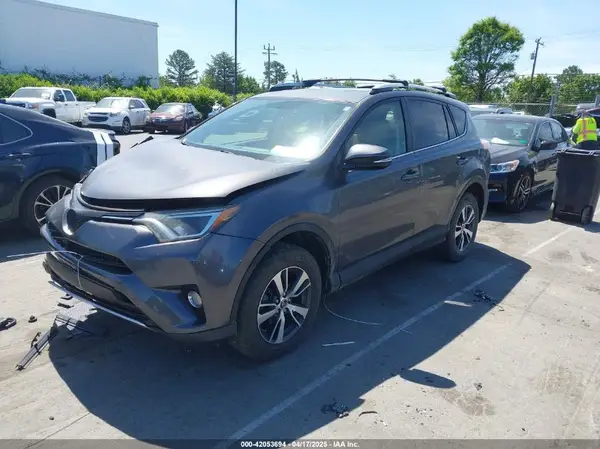 JTMWFREV0GJ07667 2016 TOYOTA RAV 4 - Image 2