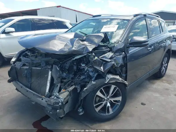 JTMWFREV0GJ087016 2016 TOYOTA RAV 4 - Image 2