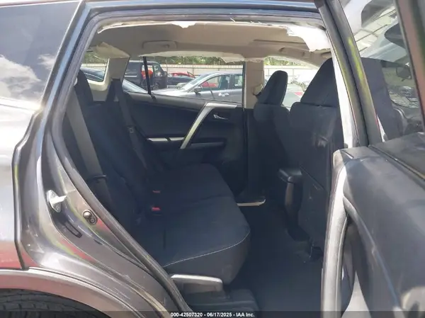 JTMWFREV0GJ087016 2016 TOYOTA RAV 4 - Image 8