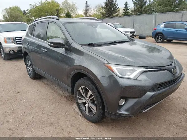 JTMWFREV0HD095794 2017 TOYOTA RAV 4 - Image 1