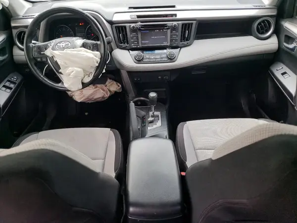 JTMWFREV0HD102100 2017 TOYOTA RAV 4 - Image 8