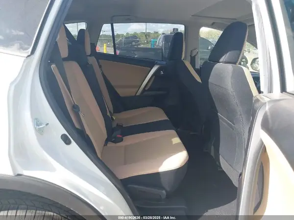 JTMWFREV0HJ101157 2017 TOYOTA RAV 4 - Image 8