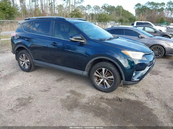 JTMWFREV0HJ102289 2017 TOYOTA RAV 4 - Image 1
