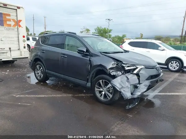 JTMWFREV0HJ703329 2017 TOYOTA RAV 4 - Image 1