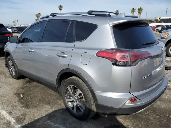 JTMWFREV0JD119632 2018 TOYOTA RAV 4 - Image 2