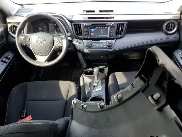 JTMWFREV0JD119632 2018 TOYOTA RAV 4 - Image 8