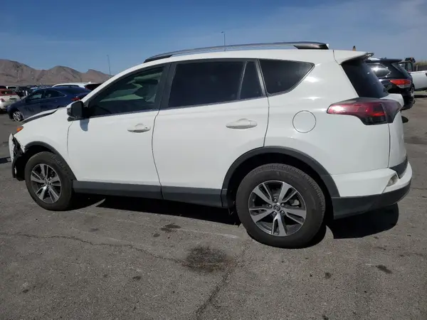 JTMWFREV0JD123910 2018 TOYOTA RAV 4 - Image 2