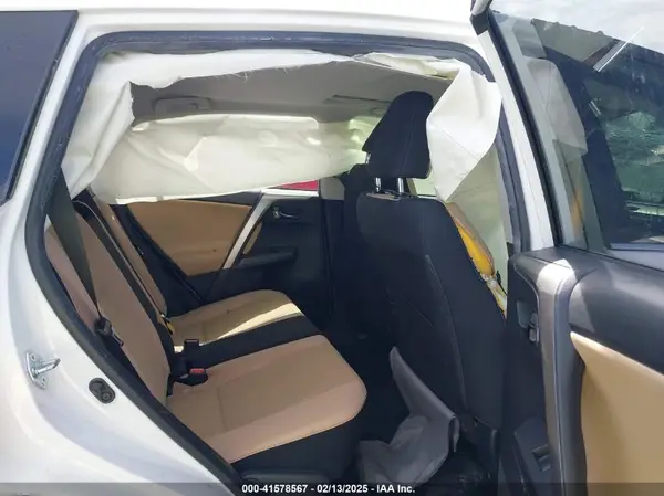 JTMWFREV0JD132042 2018 TOYOTA RAV 4 - Image 8