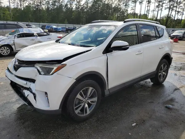 JTMWFREV0JJ158593 2018 TOYOTA RAV 4 - Image 1