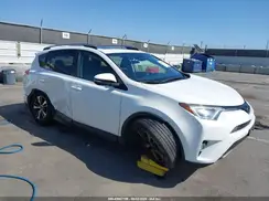 JTMWFREV0JJ165494 2018 TOYOTA RAV 4