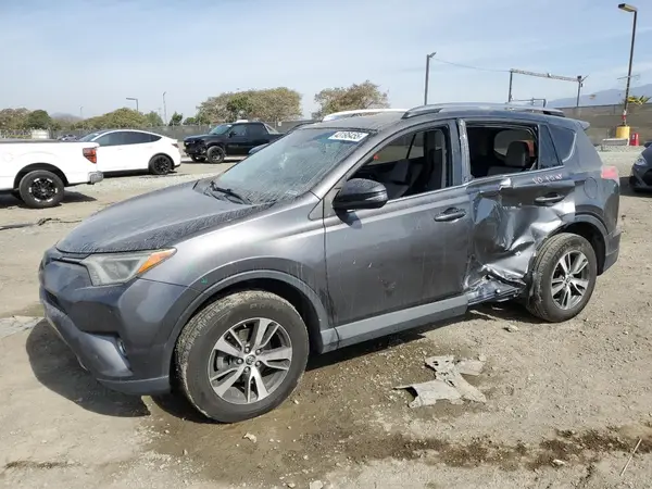 JTMWFREV0JJ178813 2018 TOYOTA RAV 4 - Image 1
