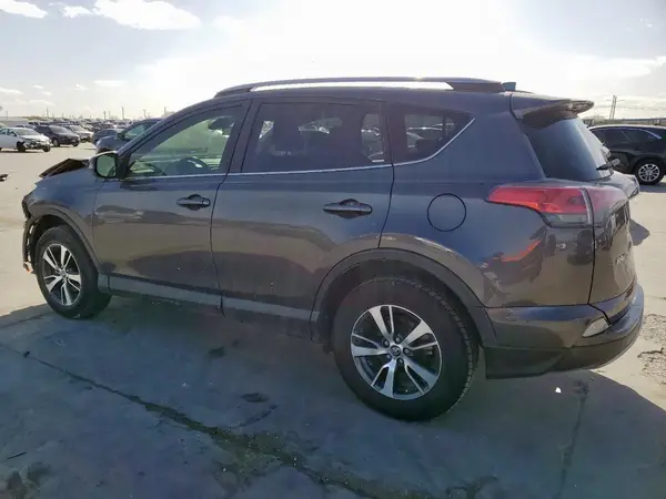 JTMWFREV0JJ183574 2018 TOYOTA RAV 4 - Image 2