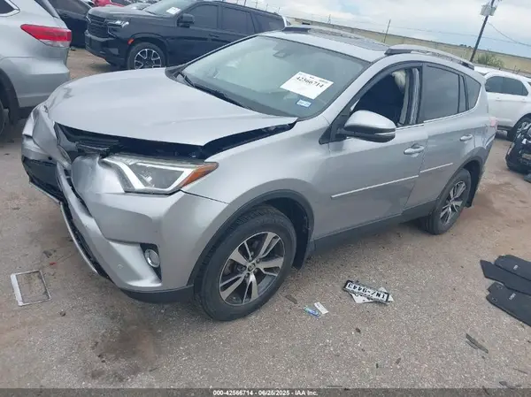 JTMWFREV0JJ187284 2018 TOYOTA RAV 4 - Image 2