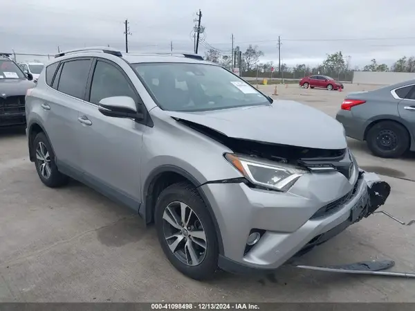JTMWFREV0JJ203483 2018 TOYOTA RAV 4 - Image 1