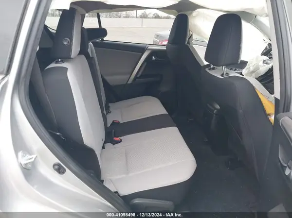 JTMWFREV0JJ203483 2018 TOYOTA RAV 4 - Image 8