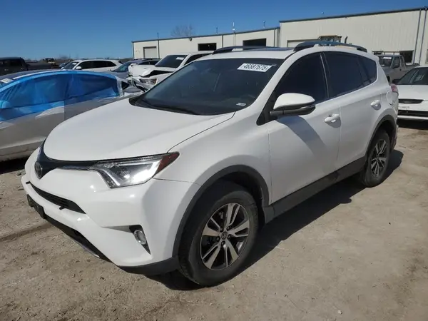 JTMWFREV0JJ730682 2018 TOYOTA RAV 4 - Image 1