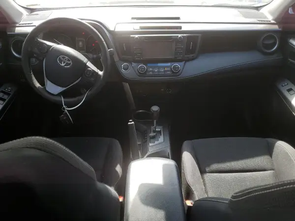 JTMWFREV0JJ730682 2018 TOYOTA RAV 4 - Image 8