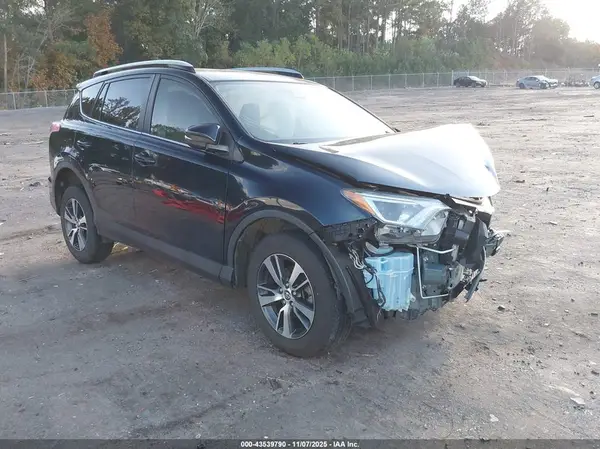 JTMWFREV0JJ744100 2018 TOYOTA RAV 4 - Image 1