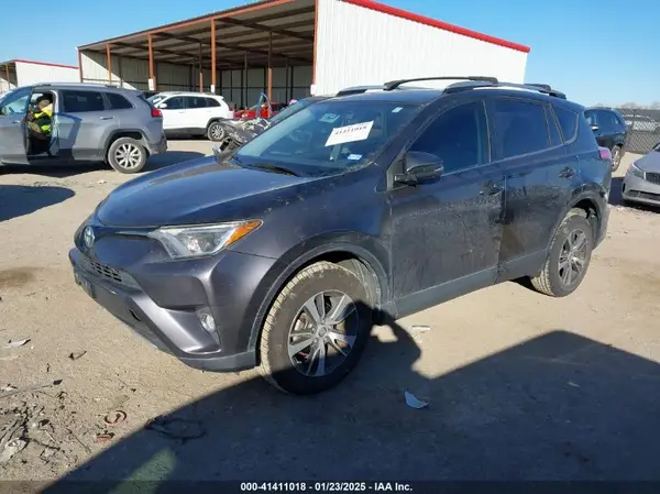 JTMWFREV1GJ064358 2016 TOYOTA RAV 4 - Image 2
