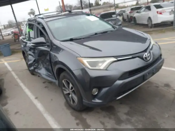 JTMWFREV1GJ066255 2016 TOYOTA RAV 4 - Image 1