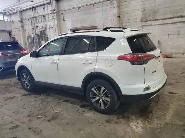 JTMWFREV1GJ074565 2016 TOYOTA RAV 4 - Image 2