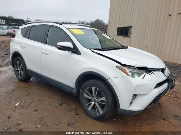 JTMWFREV1HJ101281 2017 TOYOTA RAV 4 - Image 1