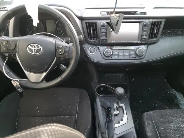 JTMWFREV1JD114522 2018 TOYOTA RAV 4 - Image 8
