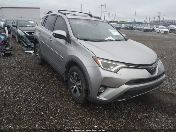 JTMWFREV1JD116092 2018 TOYOTA RAV 4 - Image 1