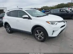 JTMWFREV1JD122135 2018 TOYOTA RAV 4