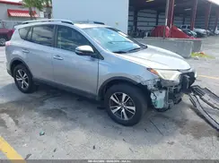 JTMWFREV1JD132633 2018 TOYOTA RAV 4