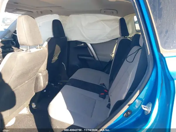 JTMWFREV1JJ152818 2018 TOYOTA RAV 4 - Image 8